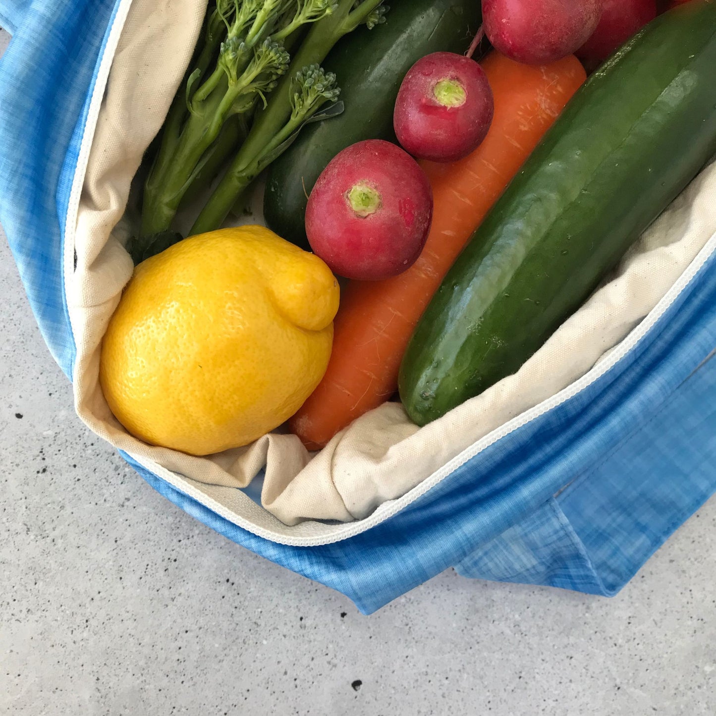 Produce Pod - reusable veggie bag for fridge - Blueberry